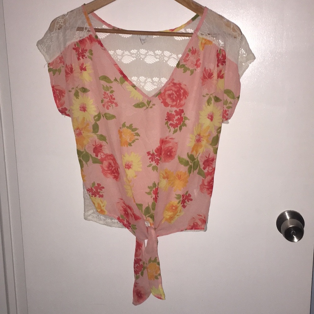 light pink floral tie-front blouse, lace back